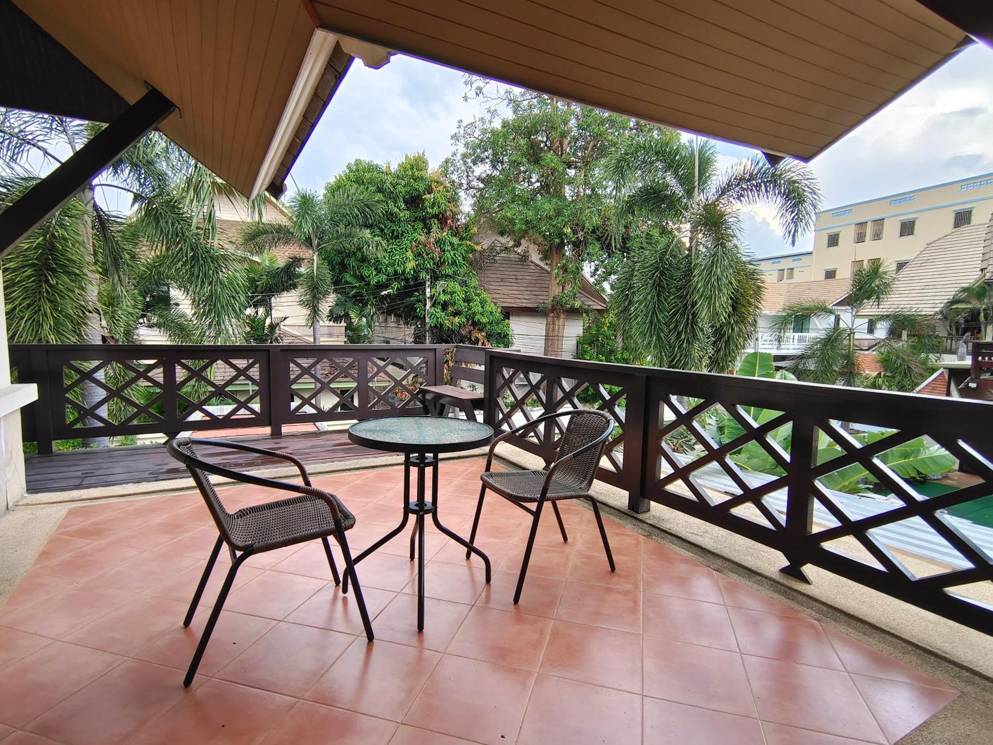 Villa Baan Natcha *